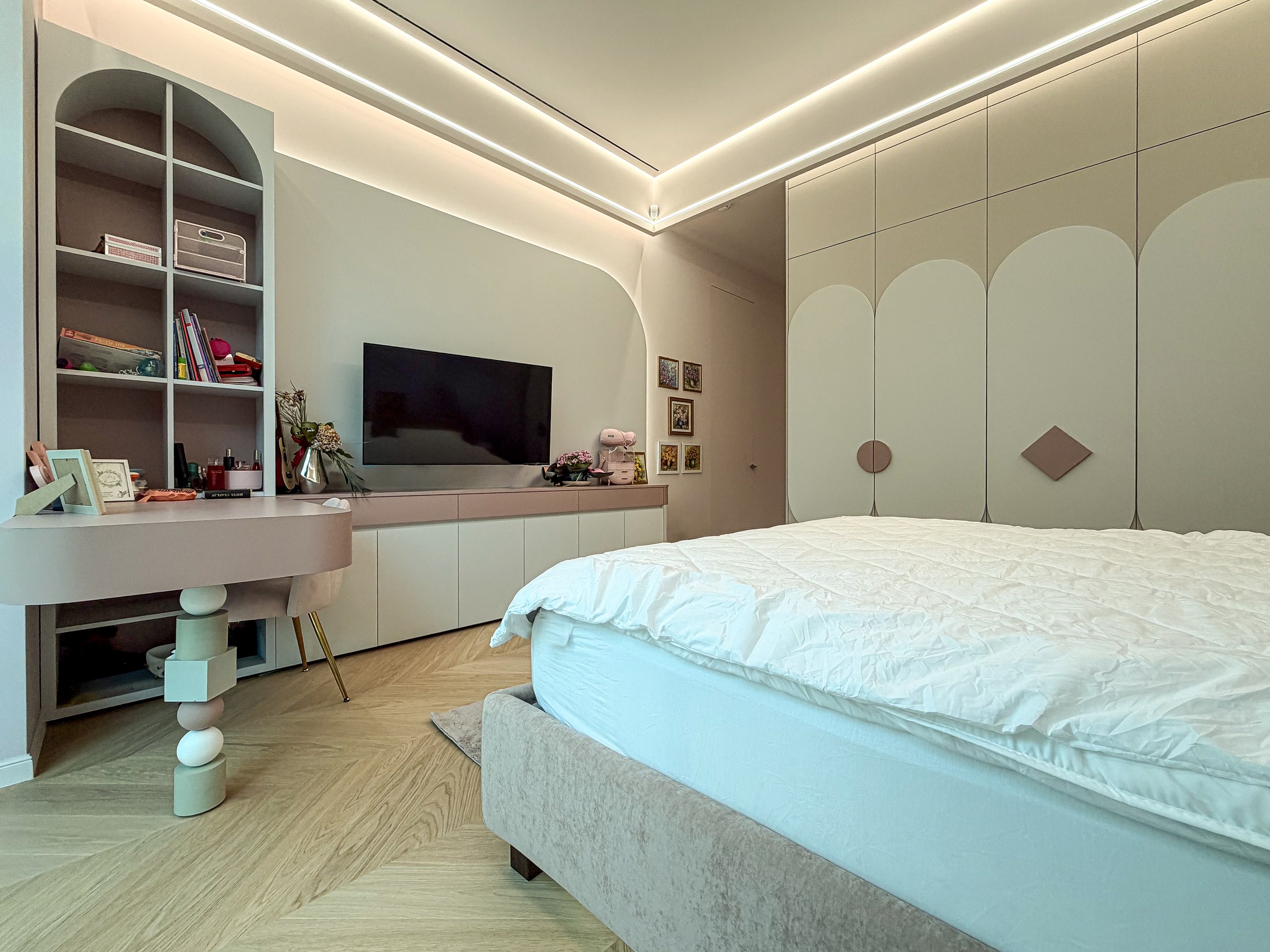 Residential House Cluj — Filomuro doors and integrated lighting