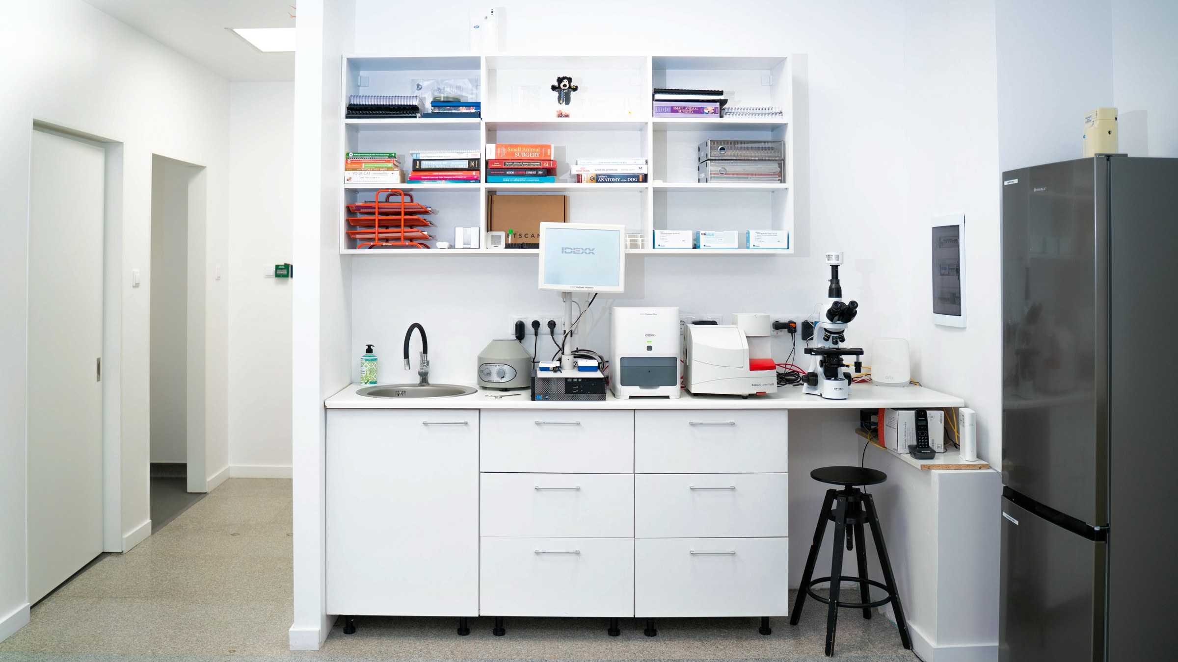 Clinical analysis and diagnostic laboratory